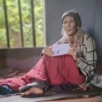 MẮT THƯƠNG NHÌN CUỘC ĐỜI
